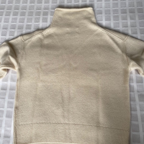 Aritzia Luxe Cashmere Cyprie Sweater - Whisper White - Picture 3 of 9